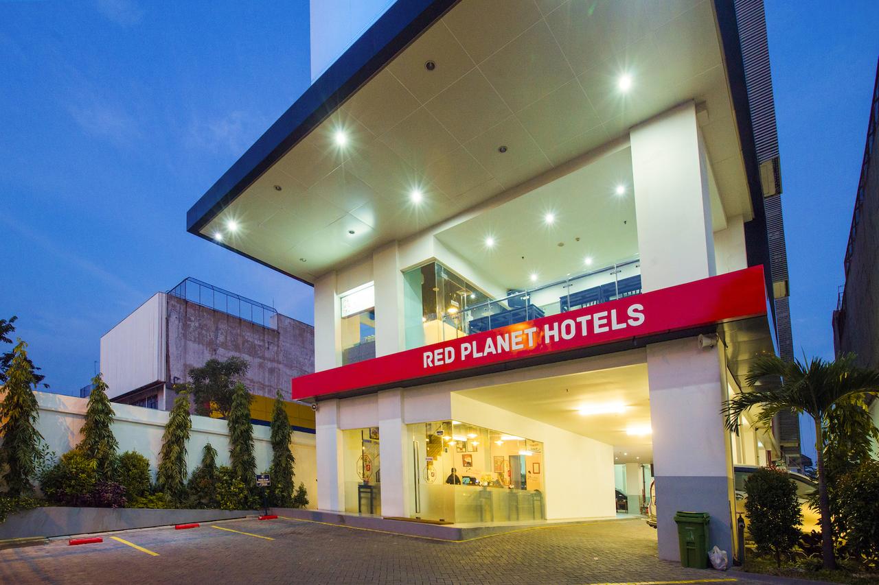 red planet hotel surabaya